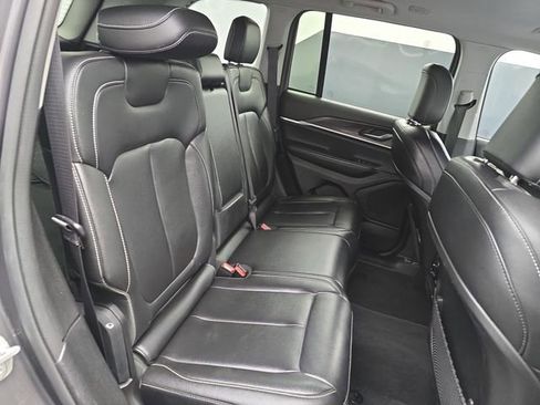 Used 2023 Jeep Grand Cherokee Limited image 49