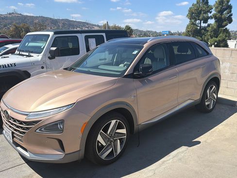 Used 2020 Hyundai Nexo Limited FWD image 1