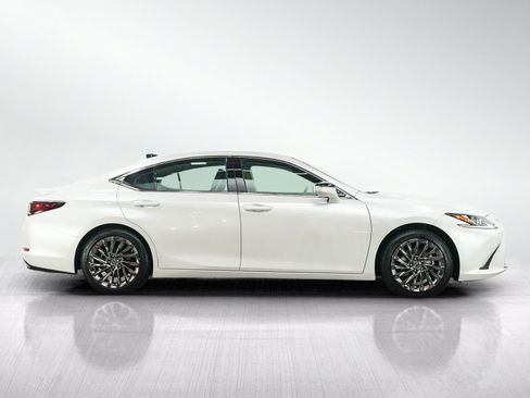 Used 2024 Lexus ES 350 w/ Accessory Package (Z1) FWD image 6