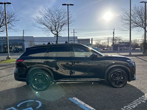 Certified 2026 INFINITI QX60 Sport w/ Dark Cargo Package image 9