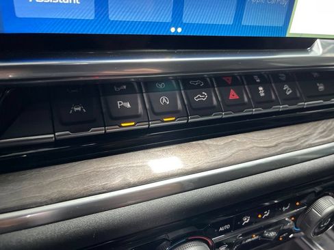 New 2026 Chevrolet Silverado 1500 LTZ w/ LTZ Premium Package AWD/4WD image 37