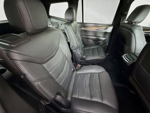 Used 2020 Cadillac XT6 Premium Luxury w/ Platinum Package image 28