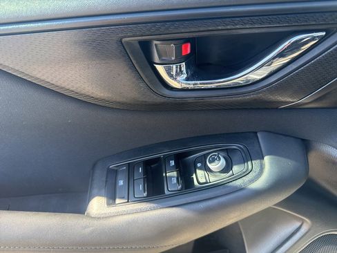 Used 2022 Subaru Outback Premium image 17