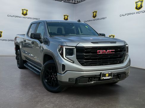 Used 2023 GMC Sierra 1500 Pro w/ Graphite Edition AWD/4WD image 3