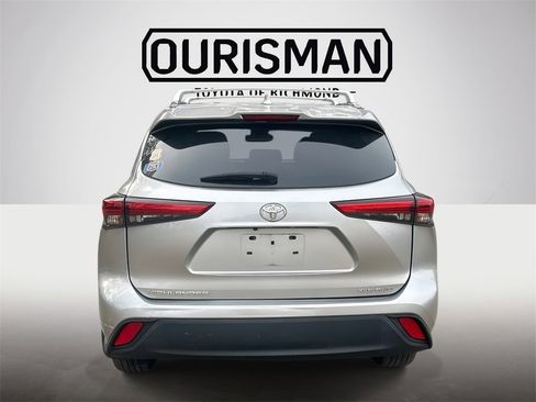 Certified 2021 Toyota Highlander XLE image 5