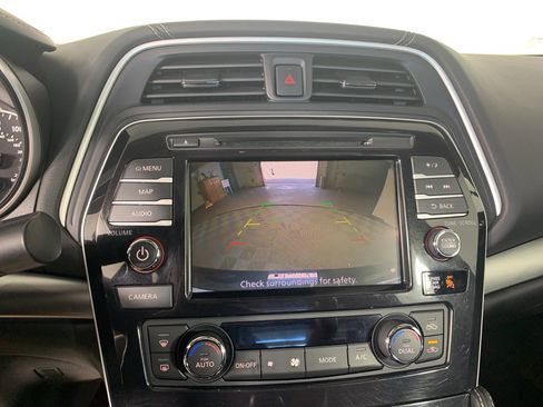 Used 2023 Nissan Maxima SL image 27