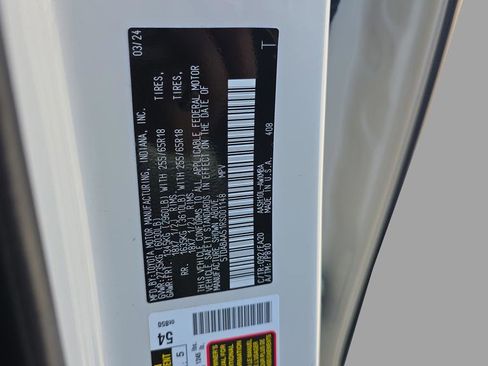Certified 2024 Toyota Grand Highlander XLE FWD image 24