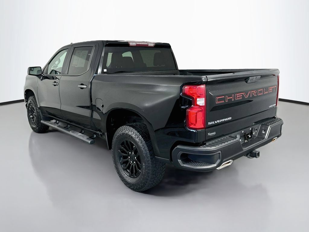 Used 2019 Chevrolet Silverado 1500 Custom Trail Boss w/ Custom Convenience Package AWD/4WD image 5