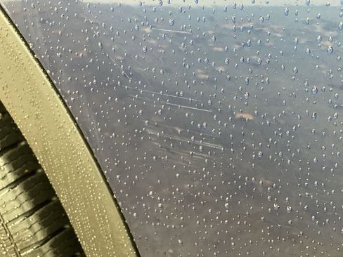 Used 2023 Buick Envision Preferred image 30