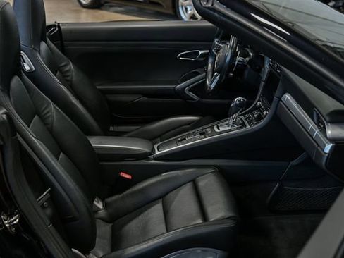 Used 2017 Porsche 911 Carrera image 28