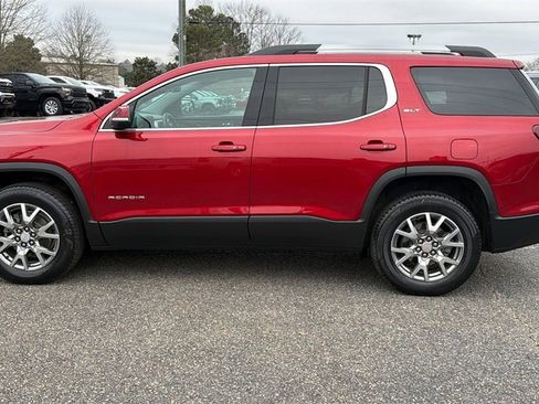 Used 2021 GMC Acadia SLT w/ Preferred Package image 8