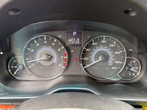 Used 2010 Subaru Outback 2.5i Limited AWD/4WD image 19