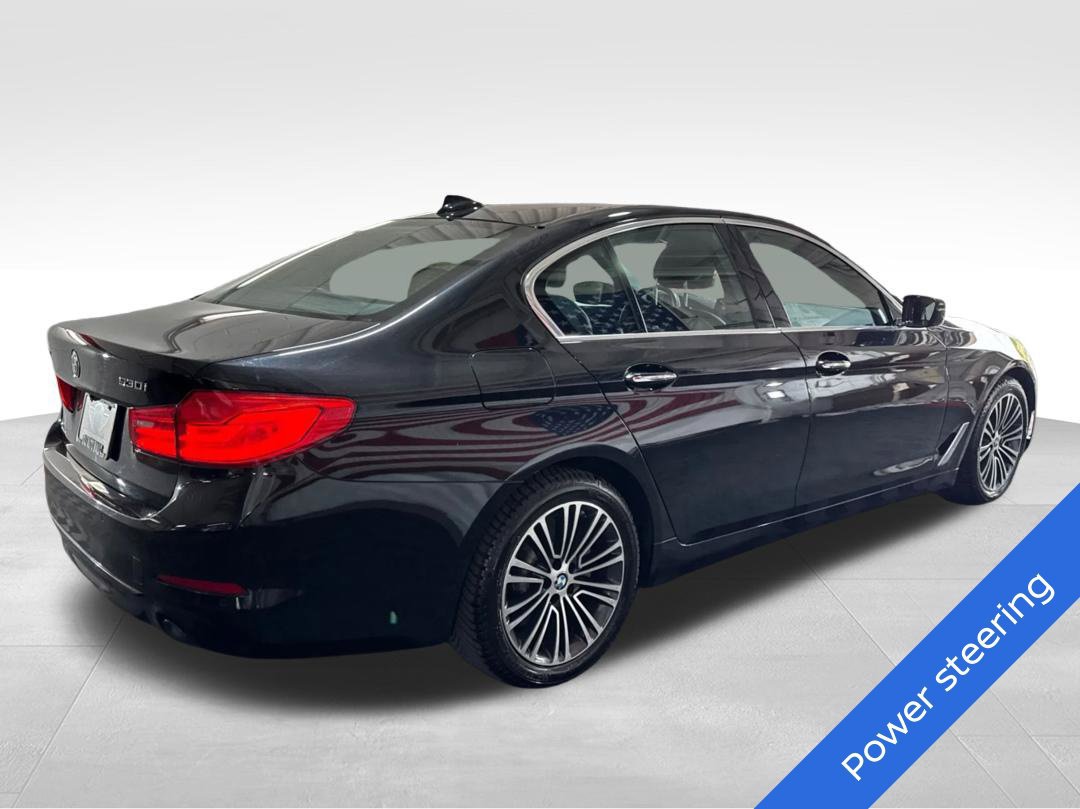 Used 2018 BMW 530i xDrive w/ Premium Package AWD/4WD image 5