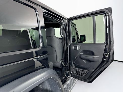 Used 2023 Jeep Wrangler Unlimited Rubicon 4xe AWD/4WD image 28