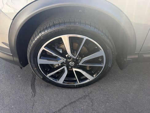 Used 2018 Nissan Rogue Sport SL w/ SL Premium Package AWD/4WD image 33