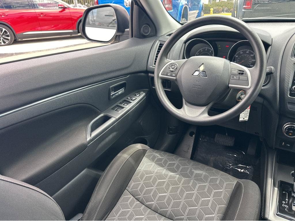 Used 2022 Mitsubishi Outlander Sport ES AWD/4WD image 18