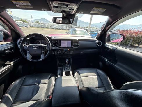 Used 2021 Toyota Tacoma TRD Pro AWD/4WD image 15
