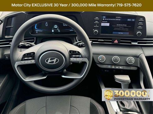 New 2025 Hyundai Elantra SE image 14