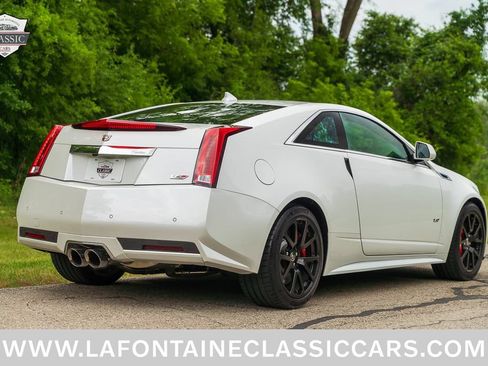Used 2015 Cadillac CTS V RWD image 11
