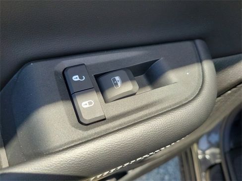 New 2025 Jeep Grand Cherokee L Limited w/ Luxury Tech Group II image 15