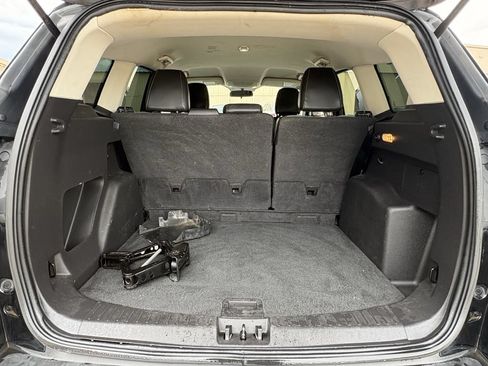 Used 2018 Ford Escape SE w/ SE Sport Appearance Package FWD image 26