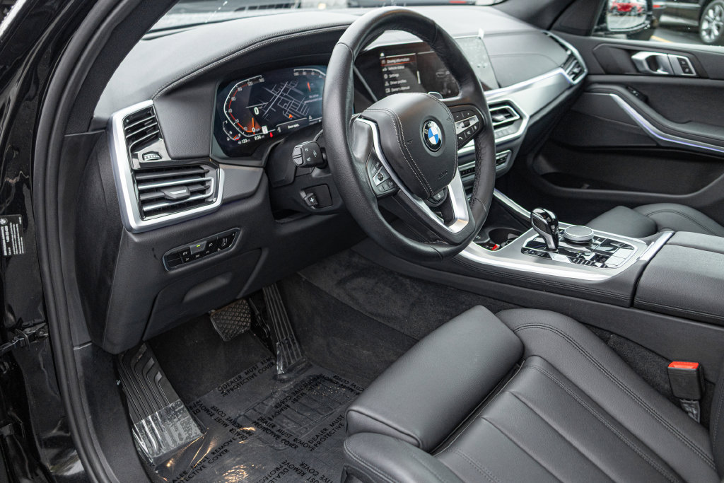 Used 2022 BMW X5 xDrive40i w/ Premium Package AWD/4WD image 15