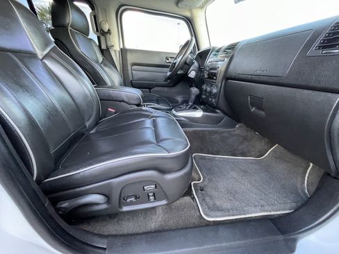 Used 2009 HUMMER H3 Luxury AWD/4WD image 23