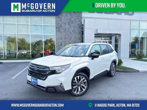 Used 2025 Subaru Forester Touring AWD/4WD image 1
