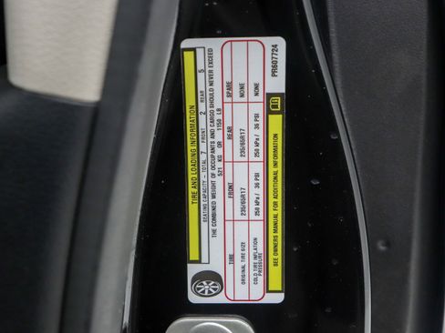 Used 2023 Chrysler Pacifica Touring-L FWD image 37