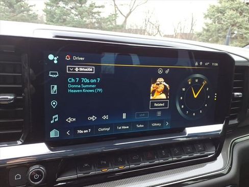 Used 2023 Chevrolet Silverado 1500 ZR2 image 18