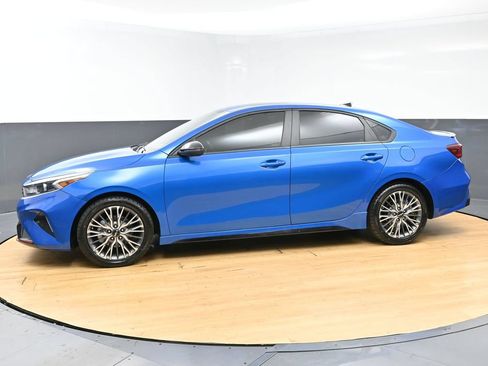 Used 2022 Kia Forte GT-Line w/ GT-Line Premium Package FWD image 6