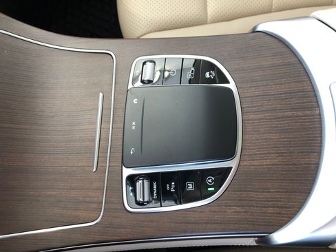 Used 2021 Mercedes-Benz GLC 300 4MATIC image 27