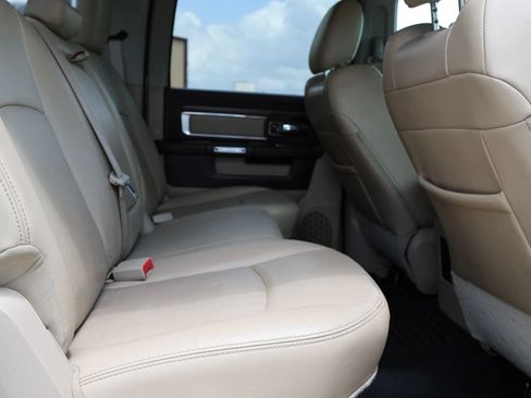 Used 2016 RAM 2500 Laramie w/ Convenience Group AWD/4WD image 34