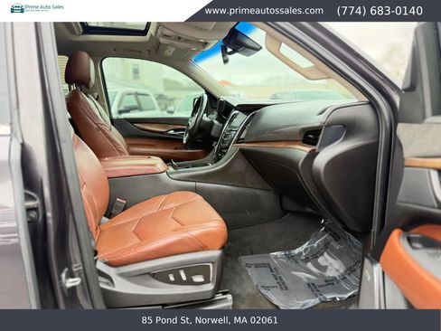 Used 2015 Cadillac Escalade Premium AWD/4WD image 10