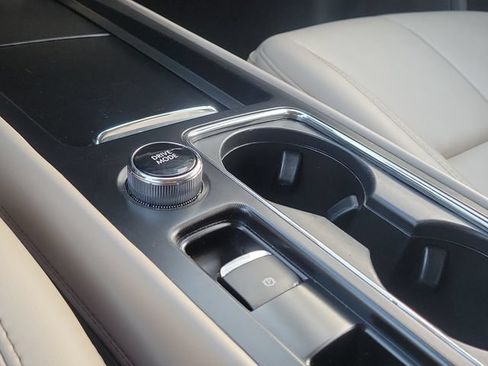 Certified 2024 Lincoln Corsair FWD image 25