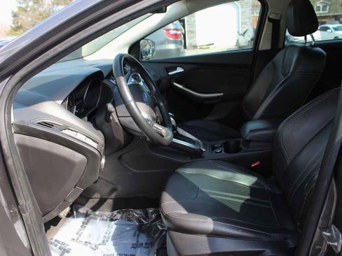 Used 2012 Ford Focus SEL image 25