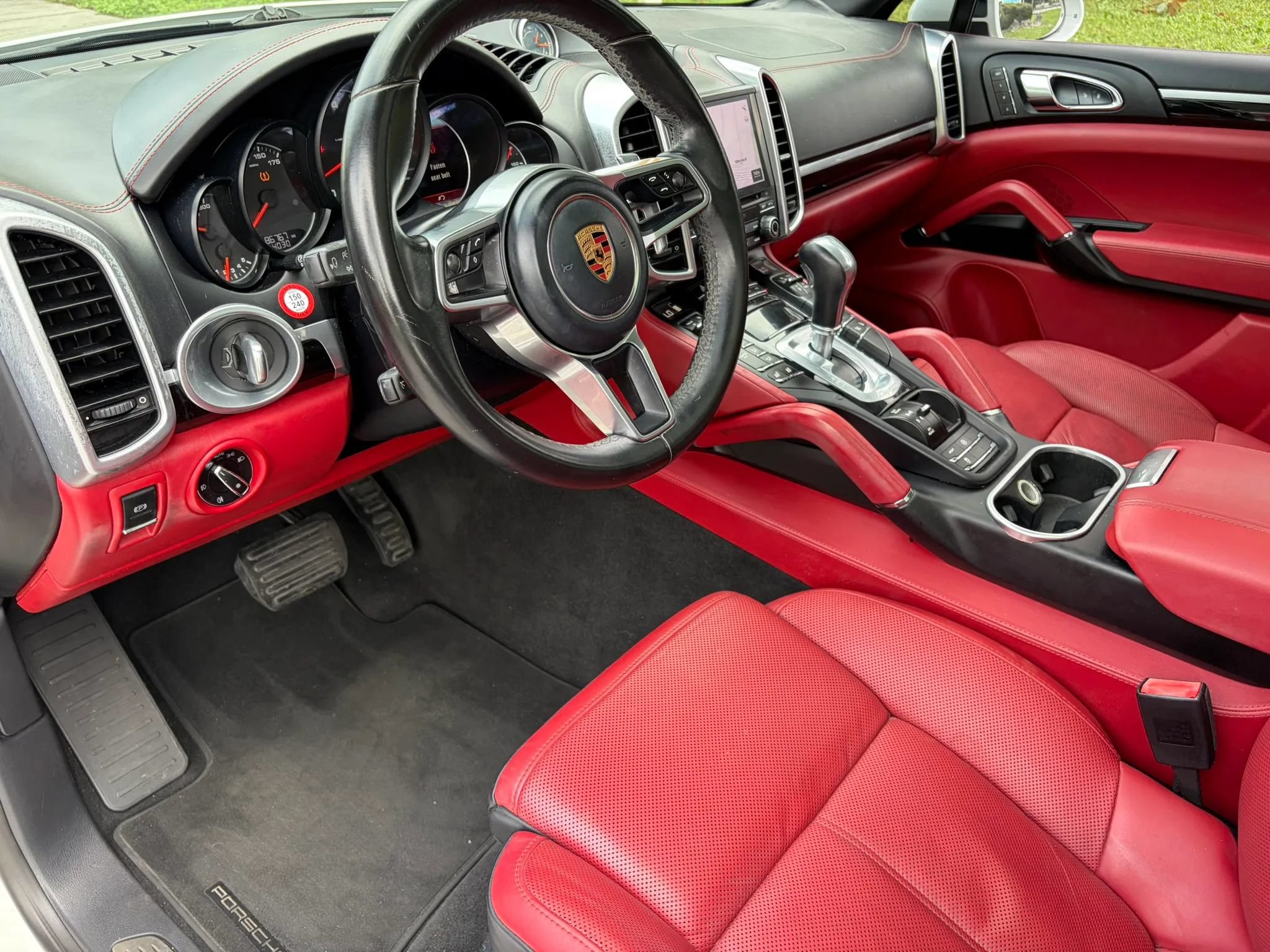 Used 2017 Porsche Cayenne AWD/4WD image 21