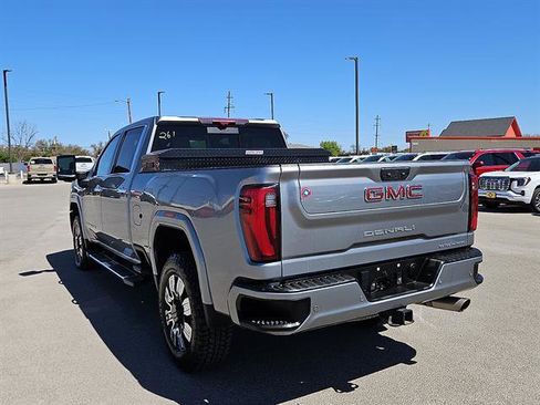 Used 2024 GMC Sierra 2500 Denali w/ Denali Reserve Package image 3