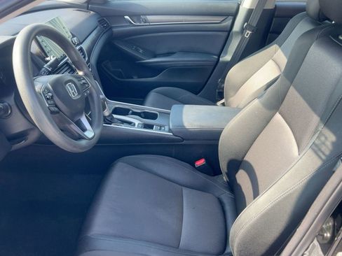 Used 2018 Honda Accord LX image 5