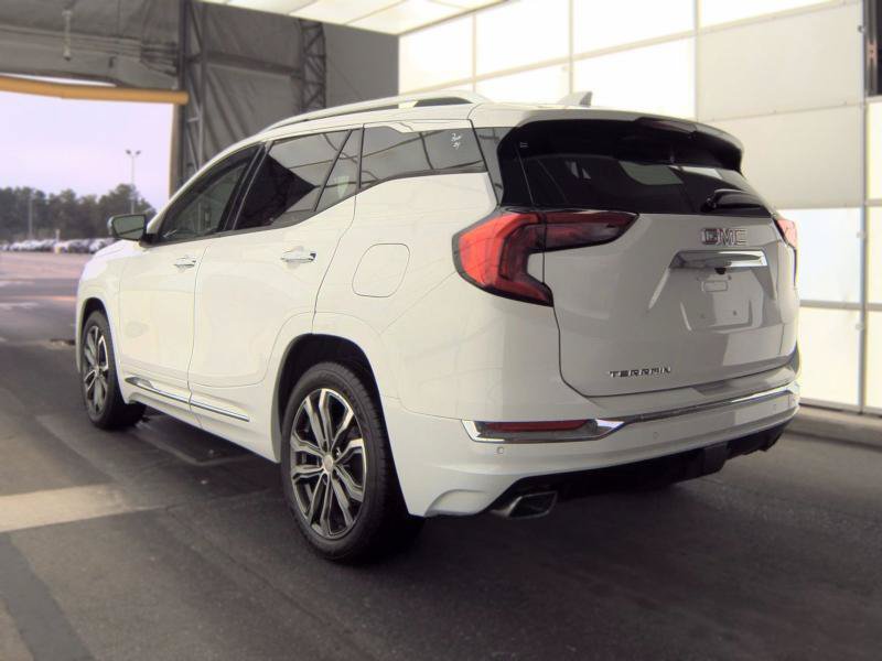Used 2018 GMC Terrain Denali w/ Advanced Safety Package FWD image 4