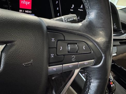 Used 2021 Cadillac Escalade ESV Premium Luxury w/ Driver Assist Tech Package image 18