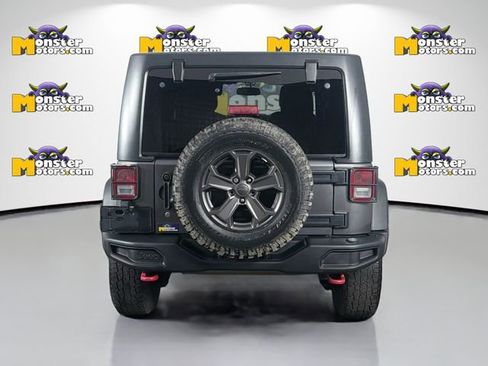 Used 2018 Jeep Wrangler Unlimited Rubicon w/ Connectivity Group image 6