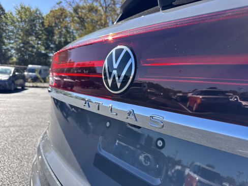 New 2026 Volkswagen Atlas Cross Sport SE image 33