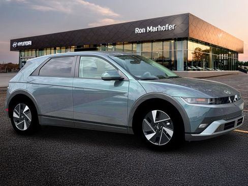 New 2025 Hyundai Ioniq 5 SE image 10