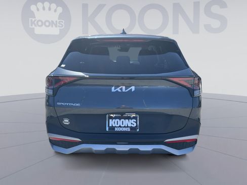 Used 2023 Kia Sportage EX image 5