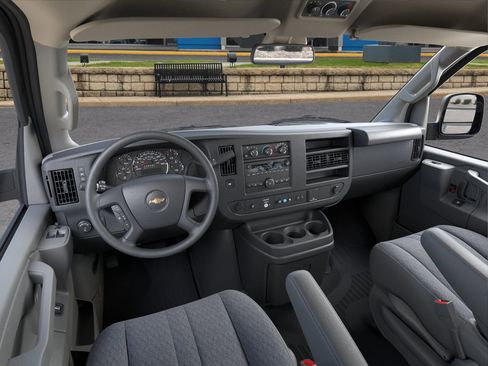 New 2024 Chevrolet Express 2500 image 41