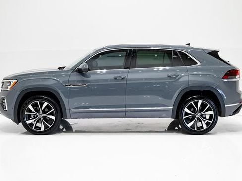 Used 2025 Volkswagen Atlas Cross Sport SEL Premium R-Line AWD/4WD image 28