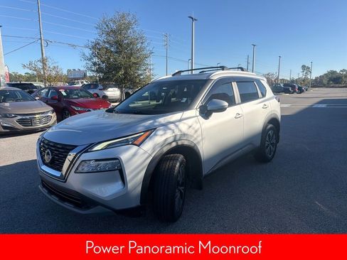 Used 2022 Nissan Rogue SV w/ SV Premium Package image 4