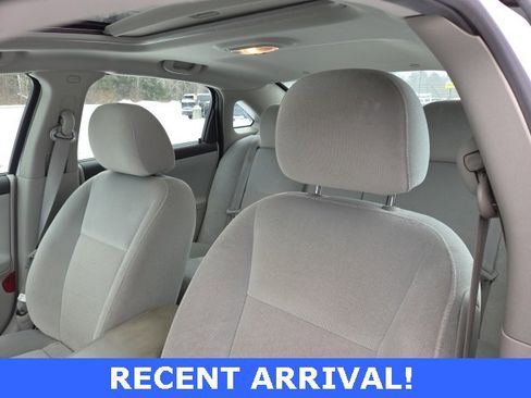 Used 2014 Chevrolet Impala LT w/ LT Sunroof Package image 14