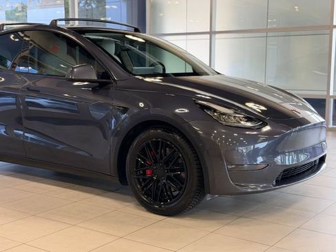 Used 2021 Tesla Model Y Performance AWD/4WD image 5